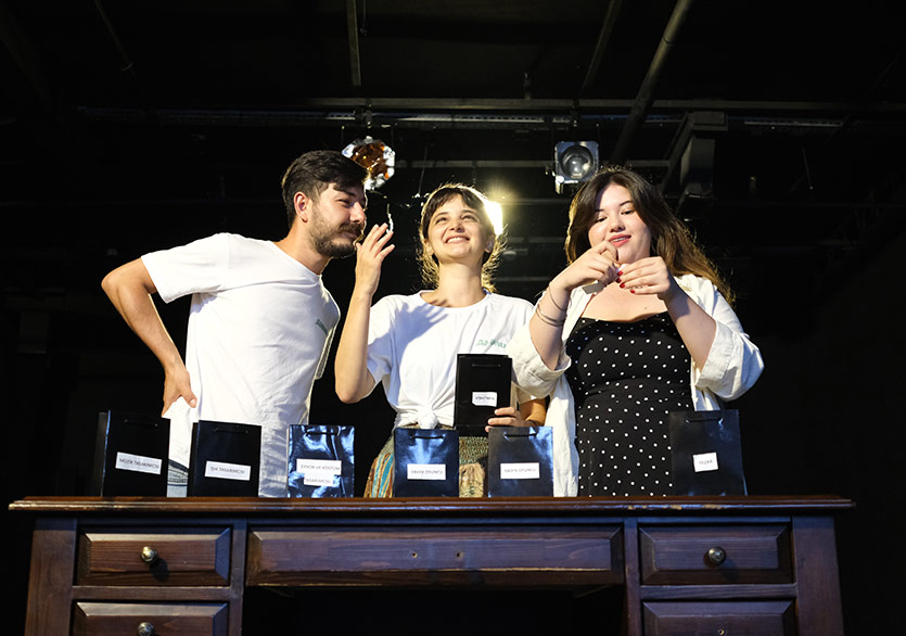 Kısa Bir Tiyatro Şenliği: “Short Fest”