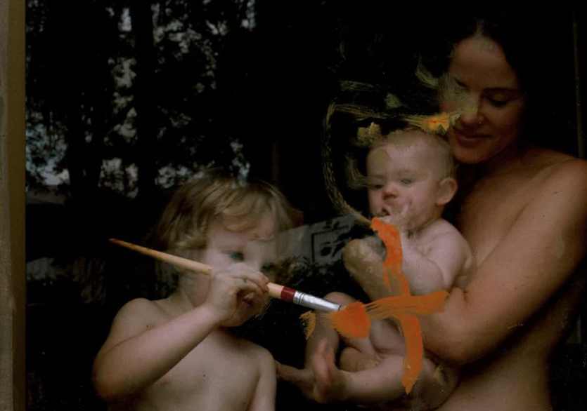 Lisa Sorgini Karantinada Anne ve Çocukları Fotoğrafladı