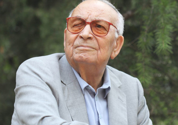 Yaşar Kemal: İnsanı, Toplumu, Dünyayı Kucaklamak