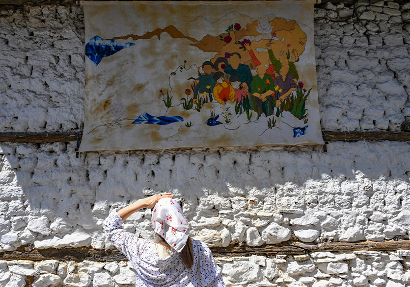 Göç ve Aidiyet Odağında Bir Sergi: “Dünyanın Sarsak Muğlaklığı”