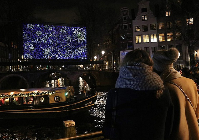 Amsterdam’da Işık Şöleni
