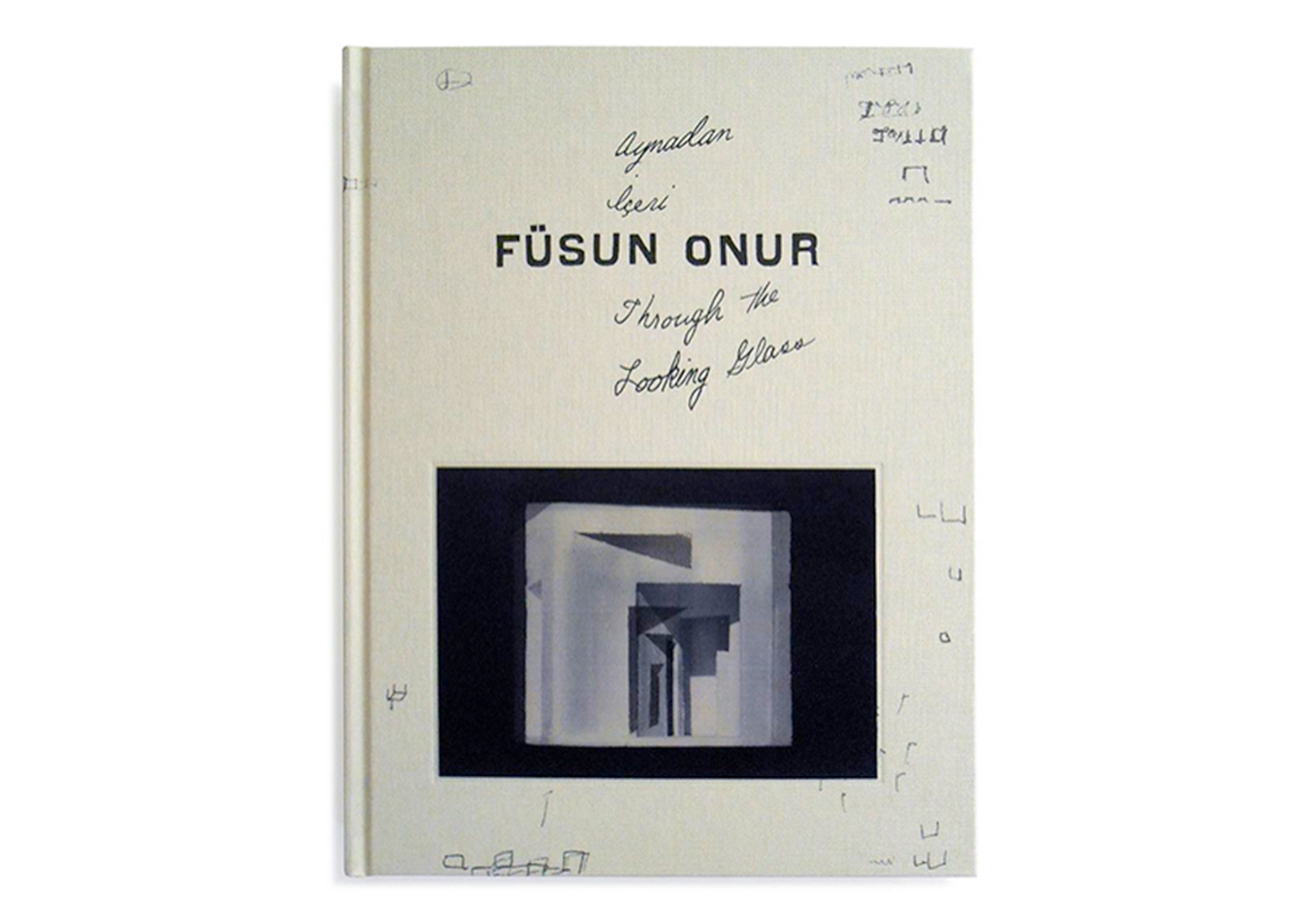 Aynadan İçeri '50 Books/50 Covers' Listesinde 