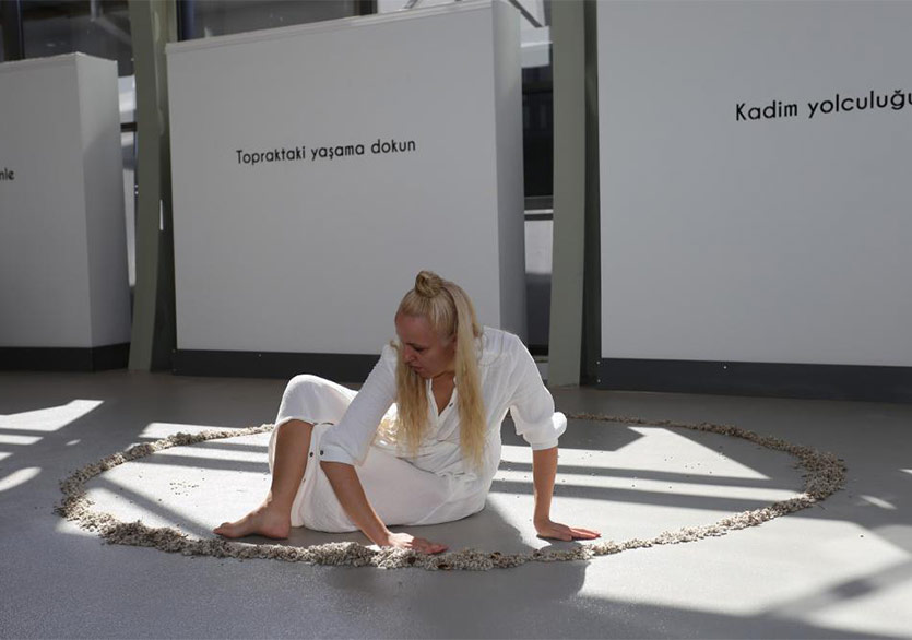 Mekâna Özgü Performatif Bir Yerleştirme: “#İçselBahçem (pamuk)” 