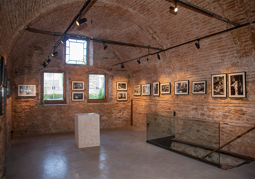 “Hanlarda Yaşam” Sergisi Arthan Sanat Galerisi’nde