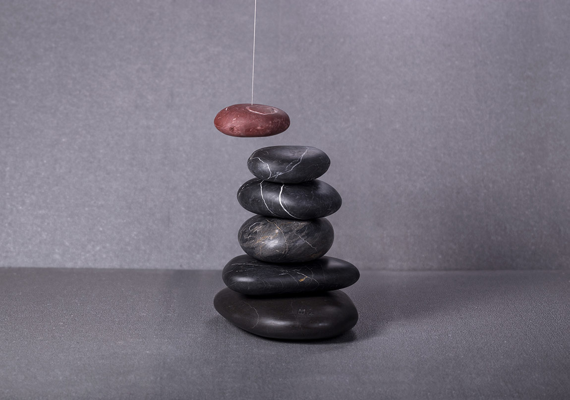 Tekinsiz Bir Aidiyet ve Yabancılaşma Arasındaki Gerilim