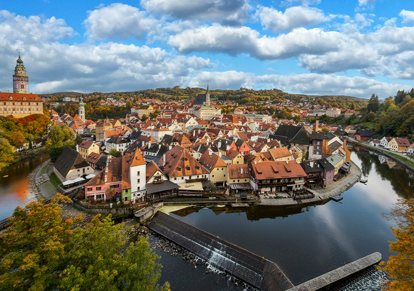 İzzet Keribar “Prag & Bohemya - Tarihten Yansıyan Işık” Sergisiyle Galeri Işık Teşvikiye’de