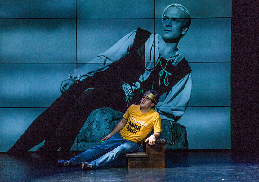 Hayata Bakışınızı Değiştirecek Bir “Hamlet” 