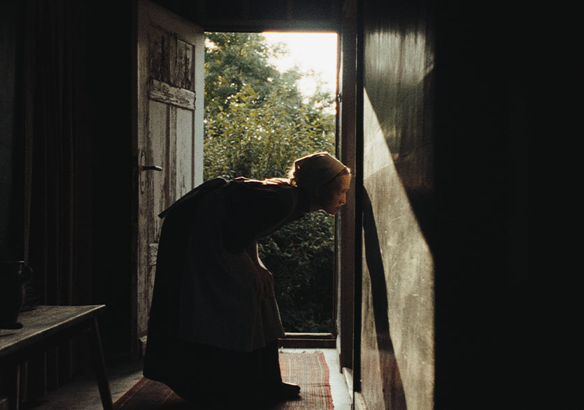 Mascha Schilinski İmzalı “Düşüşün Tınısı” MUBI’de