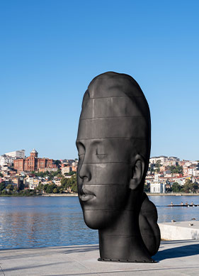 Heykeltıraş Jaume Plensa’nın Anıtsal Eseri “Juana” Tersane İstanbul’da