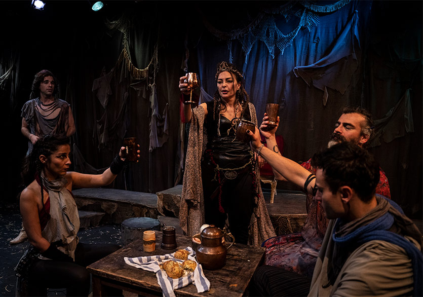 Kumbaracı50’nin Yeni Oyunu “Çember’in Anası”ndan Yeni Gösterimler