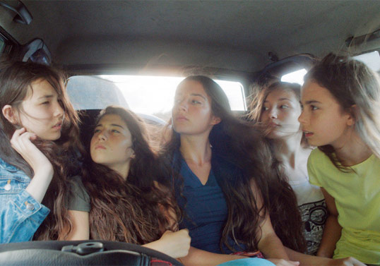 Deniz Gamze Ergüven’in Filmi Mustang, Oscar Ödüllerine Aday Oldu!