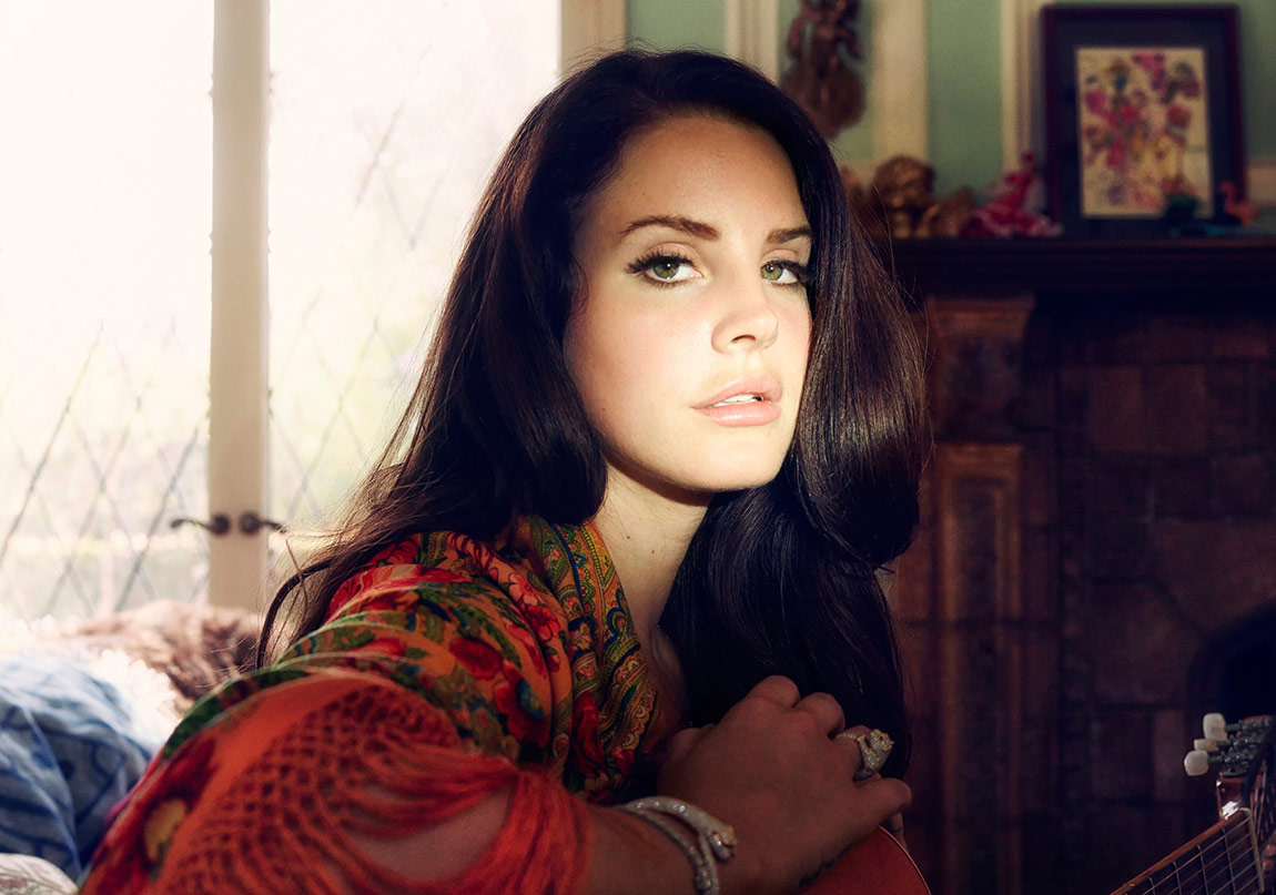 Lana Del Rey Şiir Albümü Violet Bent Backwards Over The Grassı Yayımladı Artful Living