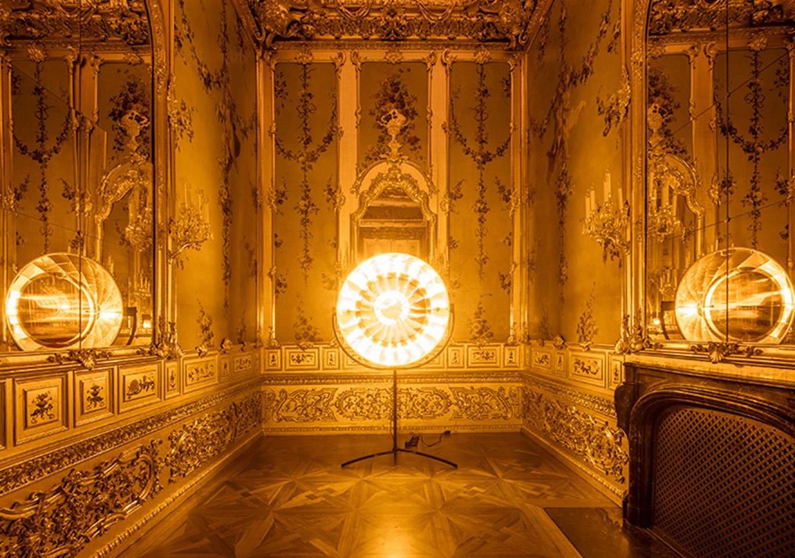 Işığın Ustası Olafur Eliasson Güneş Kral'ın Sarayında