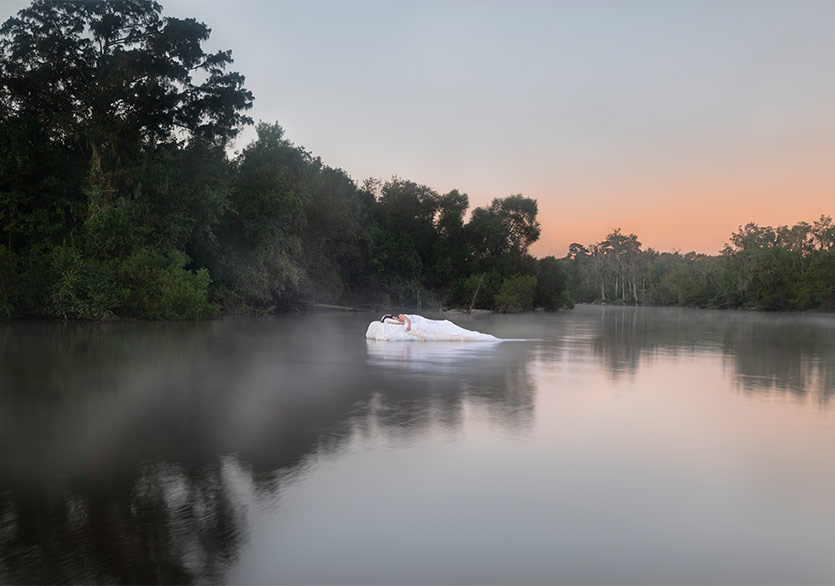 Mina Pembe Malaz Küratörlüğündeki “‘Ben’ler” Sergisi Balat’ta