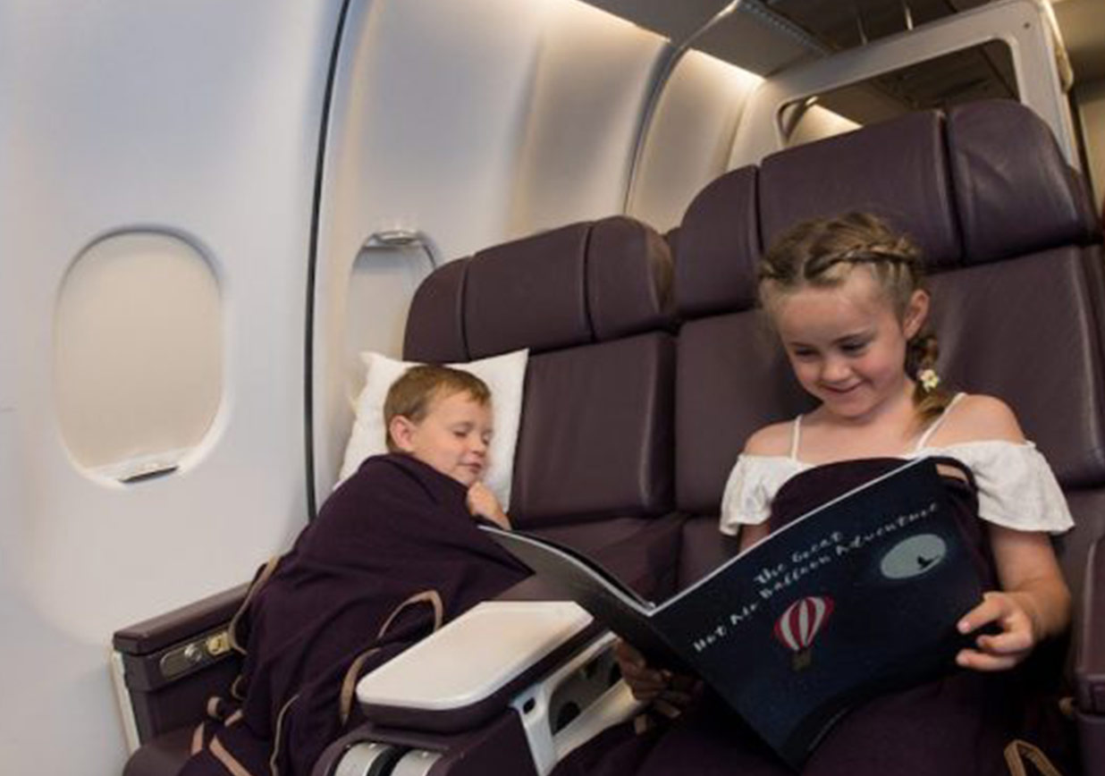 Babanın Kızlarıyla Birlikte Yazdığı Kitap Büyük İlgi Gördü