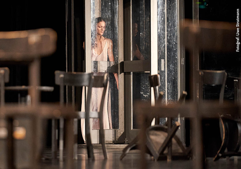 27. İstanbul Tiyatro Festivali’nden Pina Bausch’un Başyapıtı “Café Müller”