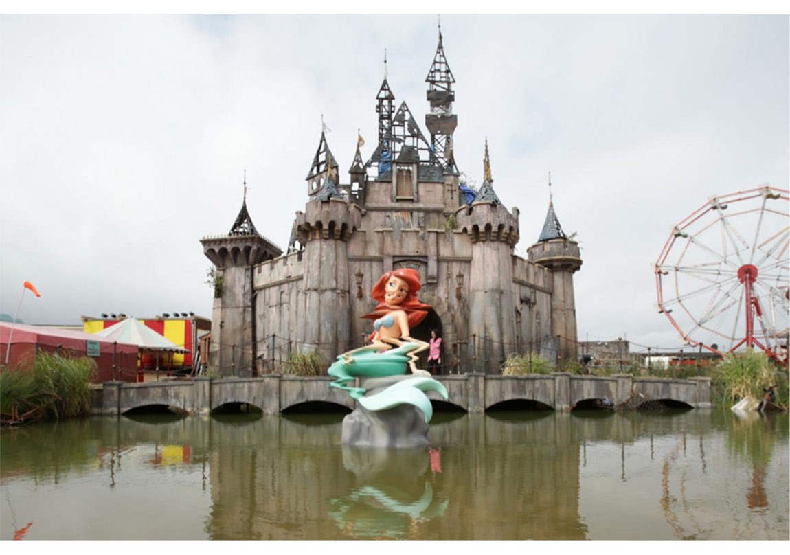 Dismaland Mültecilere Sığınak Oluyor