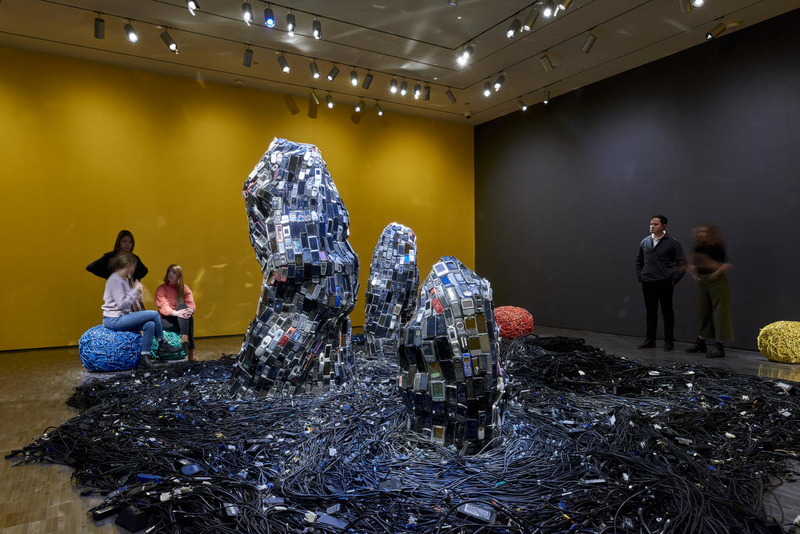 Jean Shin’den Dikkat Çeken Bir Yerleştirme