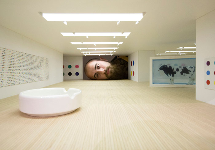 Dev Kafalar Galerilerde