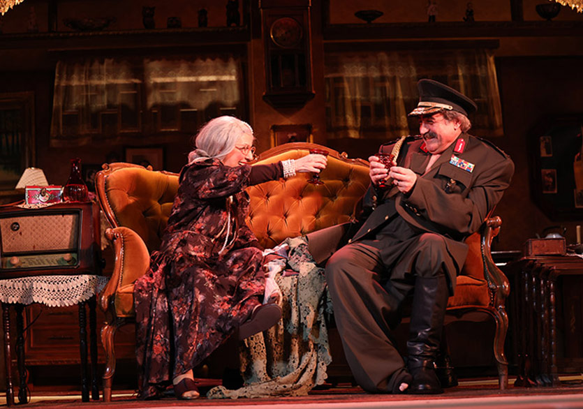 “Hadi Öldürsene Canikom” Oyunundan Yeni Gösterimler