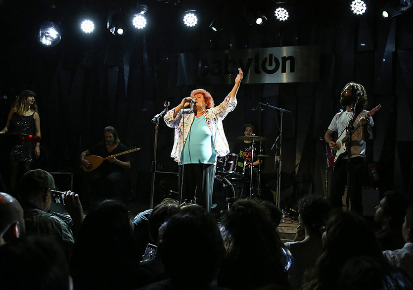 Selda Bağcan Amsterdam’da Ana Sahnede