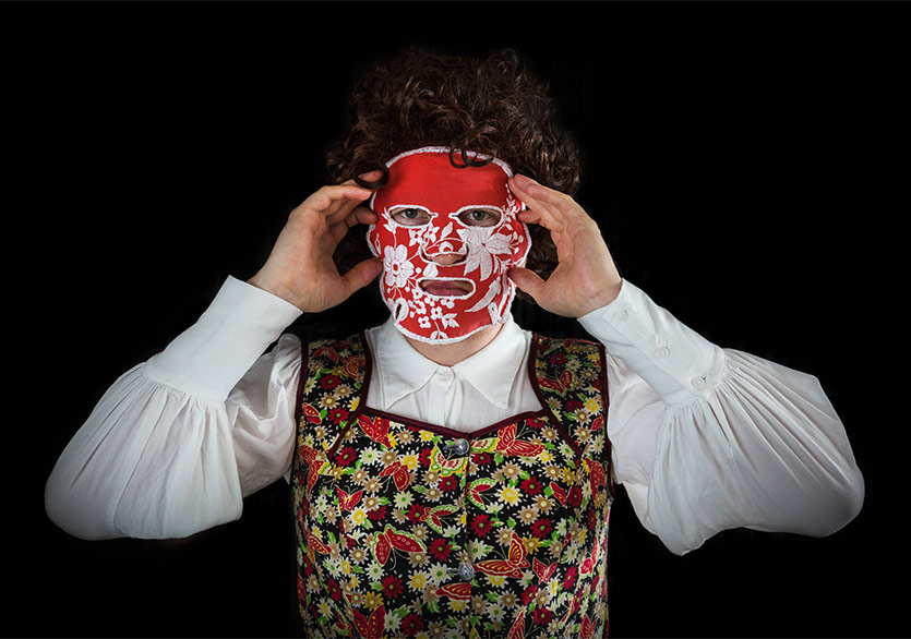 “As Gaudy As A Butterfly / Rengarenk” Sergisi Goba Art & Design’da