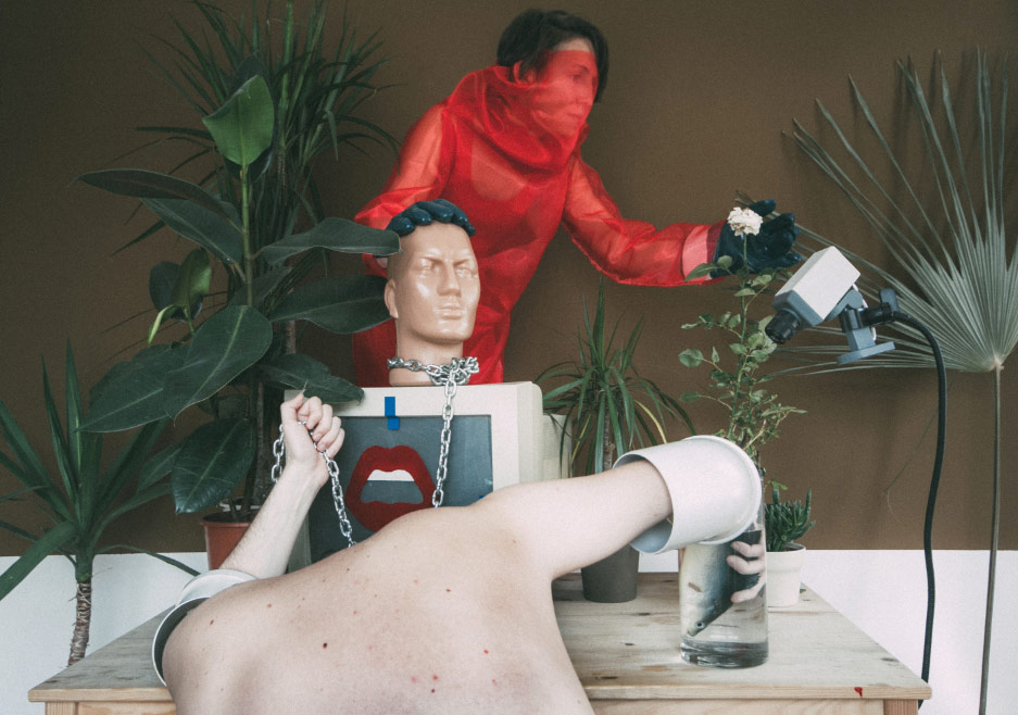 Görmeye Katlanamamak ya da Defalarca İzlemek