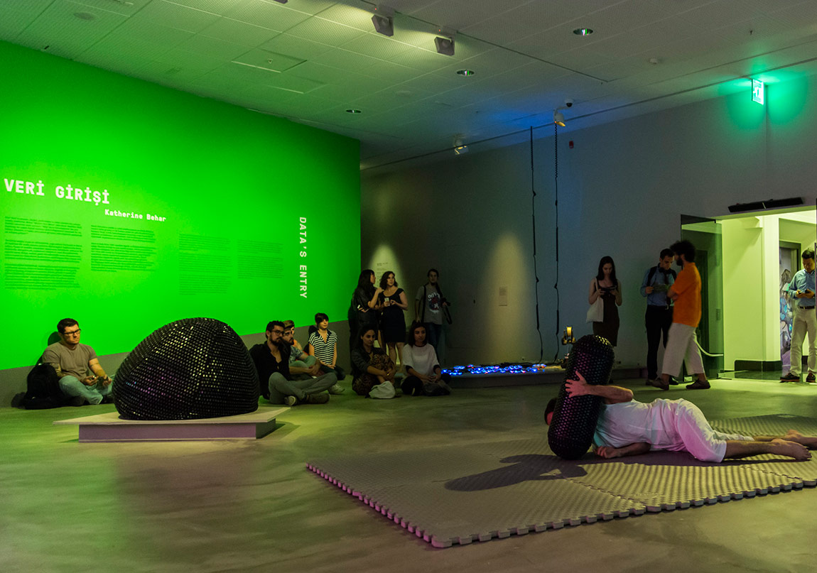 Veri Girişi Performansı Pera Müzesi’nde