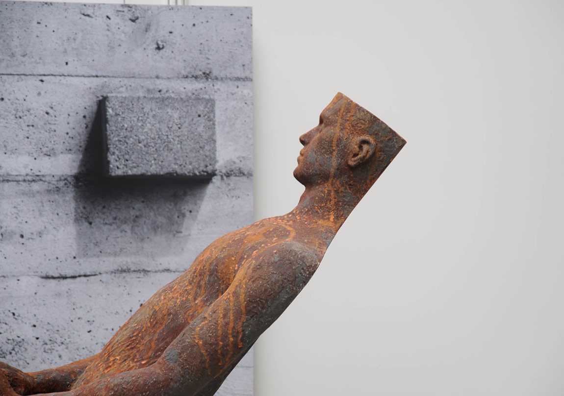 Cevapsız Soruların Arayışında Olan Heykeller