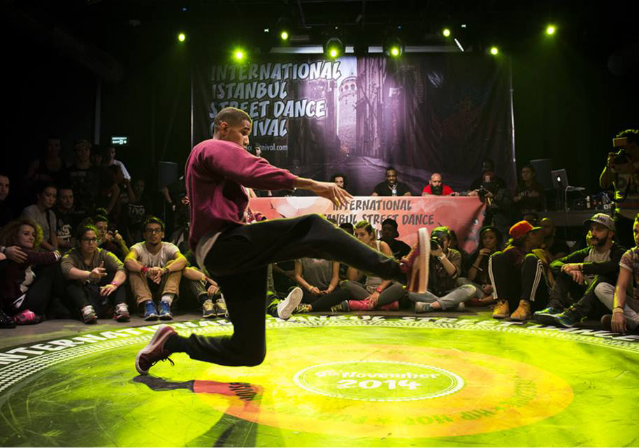 Dansçılar Zorlu PSM’de Buluşuyor