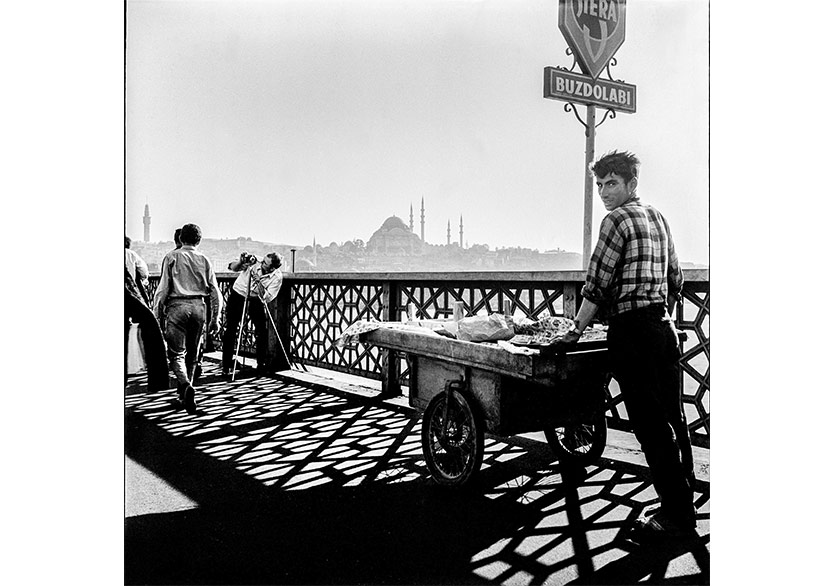 “Baktığı Yerde Başka Bir Dünya” Sergisi Bulgur Palas’ta