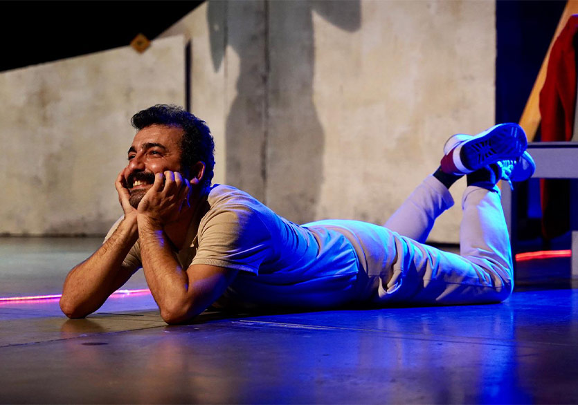 Orchestra Theatre’ın İlk Oyunu “Lora” 30 Aralık’ta Kadıköy Emek Tiyatrosu’nda