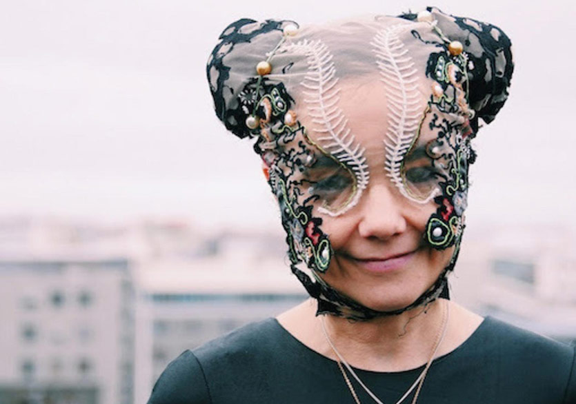 Björk Usulü Sanal Gerçeklik