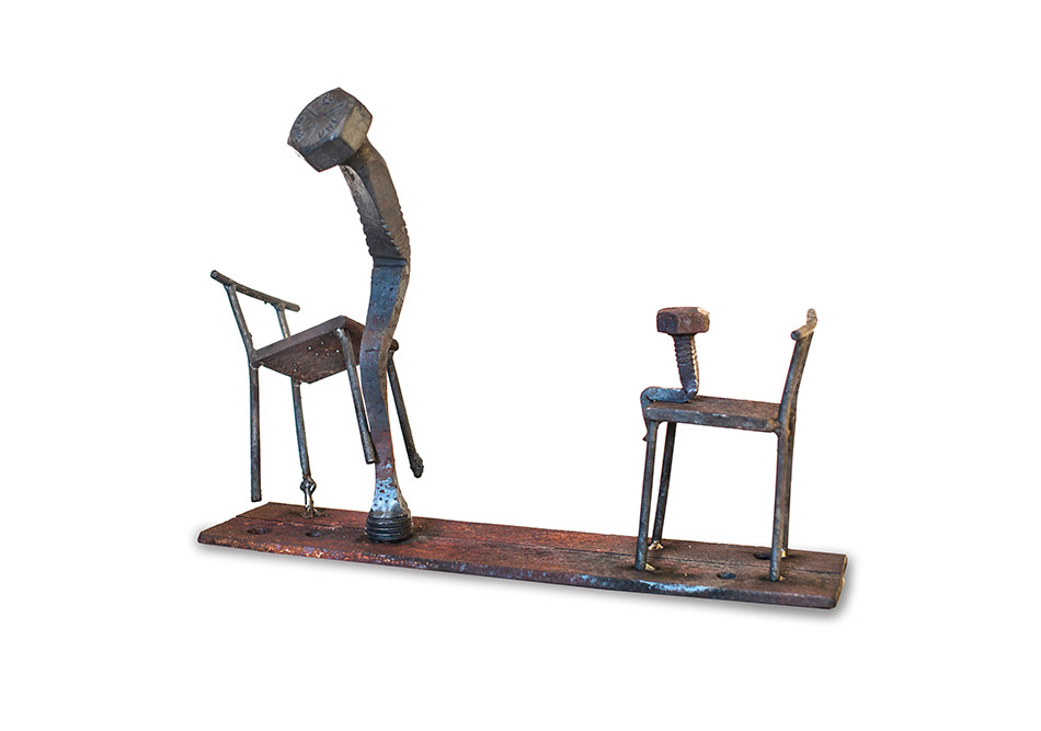 Paslanmış Çiviler İnsan Formuna Dönüşürse