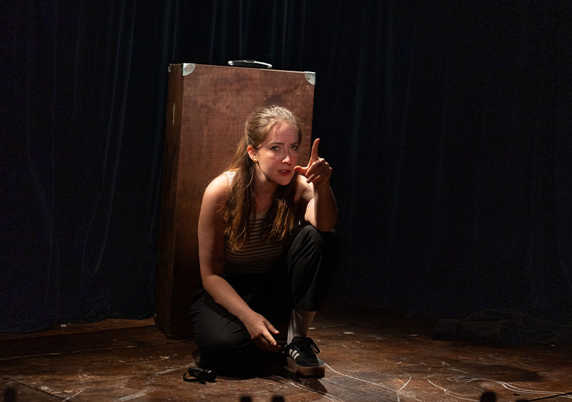 “Yaşama ve Ölüme Aynı Yerden Bakmaya Çabalıyoruz”