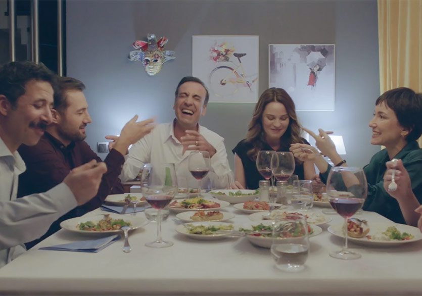 Tek Mekân Bir Kara Komedi: “Perde” 