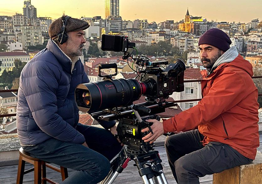 Berkun Oya İmzalı “Bir Başkadır” Geri Dönüyor