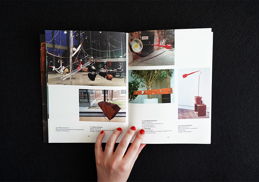 “Yağmur Ormanı V (Varyasyon 3)”e Yakından Bir Bakış Sunan Kitap Yayımlandı