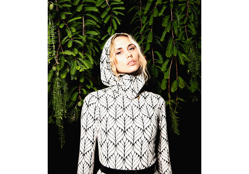 Saint Stacy, 14 Şubat’ta Blind’da