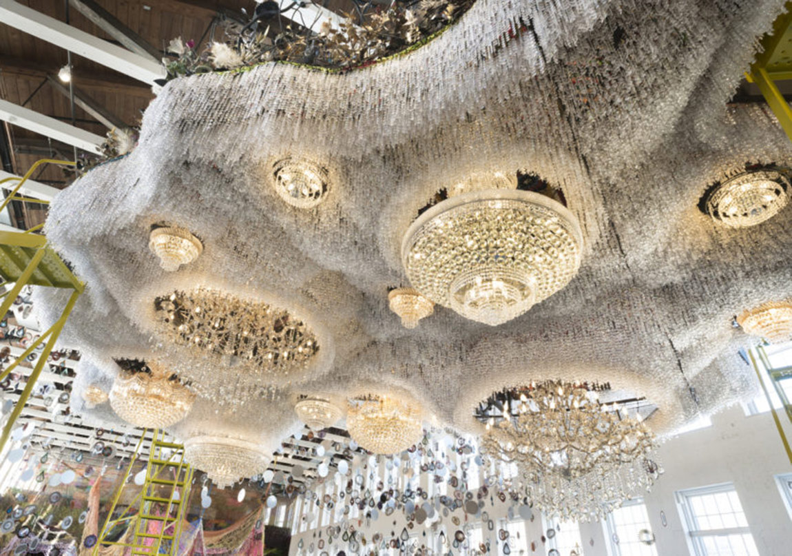 Irkçılığa ve Şiddete Karşı Dev Enstalasyon