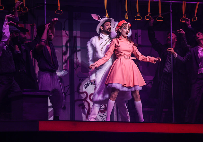 “Alice Müzikali” 7 Şubat’ta Sahnelere Geri Dönüyor