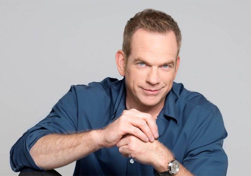 Garou, “The Best Of” Turnesiyle Türkiye’de