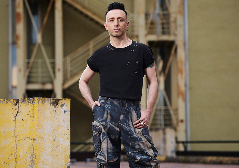 Mabel Matiz’in Yeni Albümünün İlk Teklisi “Dağılıyorum Olaysız” Yayında