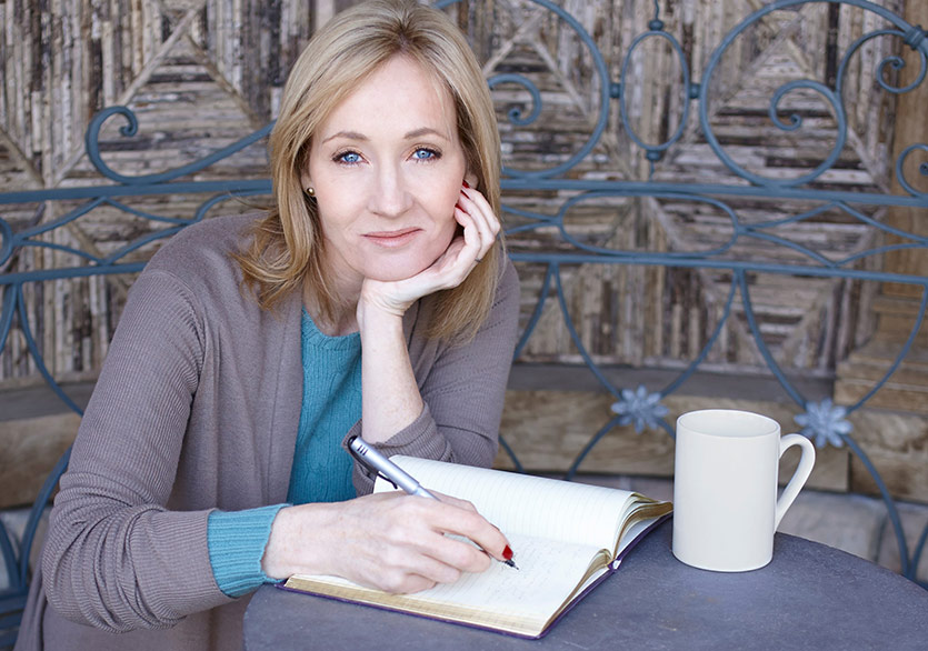 J.K. Rowling’den Eylül’de Üç Yeni Harry Potter Derlemesi Geliyor