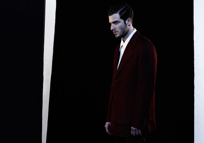 Nicolas Jaar “Ambient” Albüm ile Geliyor