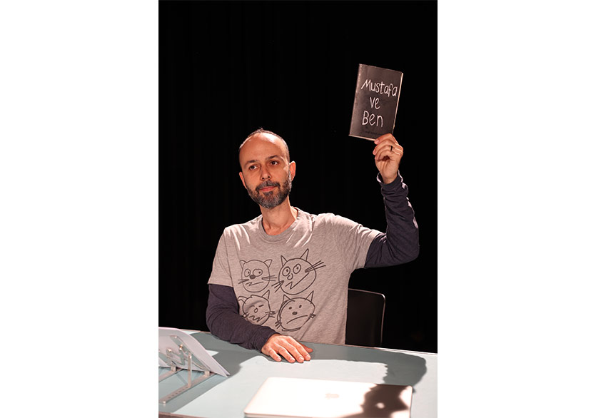 “Kaçak Çay Performansı” Avrupa Yolculuğuna Başlıyor