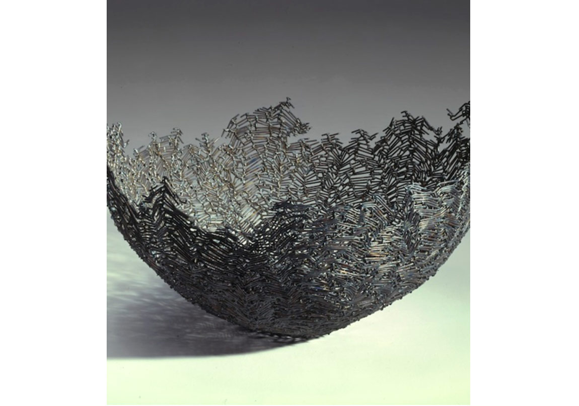 Çiviler Çizgilere Dönüşüyor