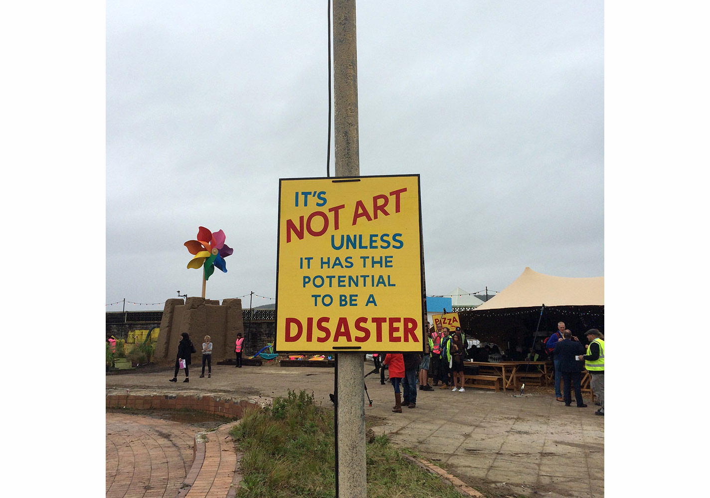 Dismaland’a Hoşgeldiniz