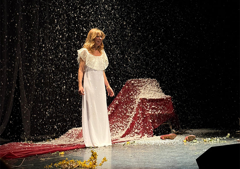 İnci Türkay’ın “Liste” Oyunu Prömiyerini Yaptı