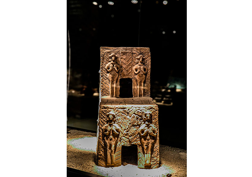 Antik Dönemde Bir Gün Geçirmiş Gibi: “Gündelik Yaşamın Arkeolojisi”